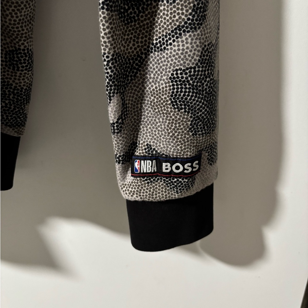 Hugo Boss X NBA Los Angeles Lakers Men's Camo Pullover Hoodie - Picture 3 of 6